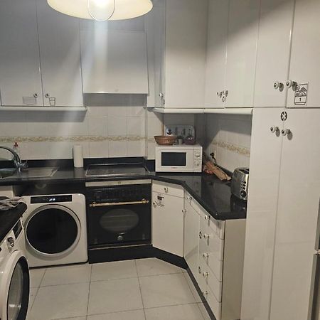 Habitacion Amplia Y Centrica En Piso Compartido A Coruna Ngoại thất bức ảnh